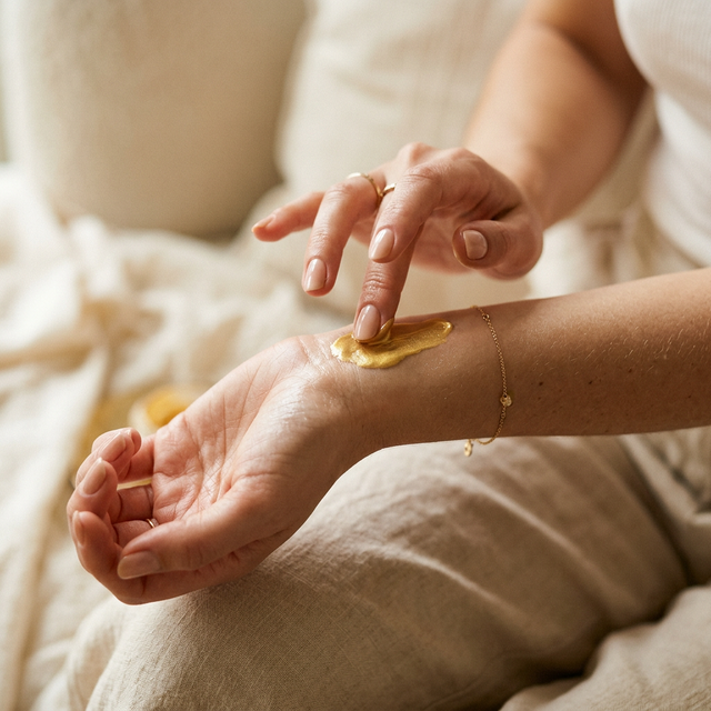 Essential Oils 101: A Beginner's Guide to Natural Skincare